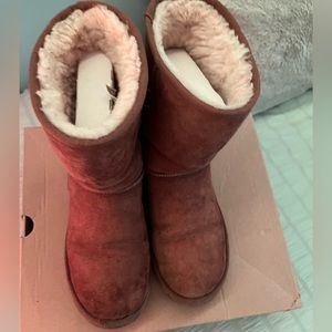 chestnut short ugg boots